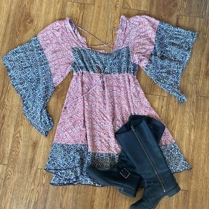 Anama Bohemian Bell Sleeve Dress Floral Peasent Gypsy Soft adjustable Summer